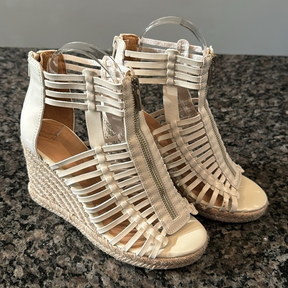 JustFab birch white wedge espadrille sandals NIB 7.5 - Picture 2 of 9